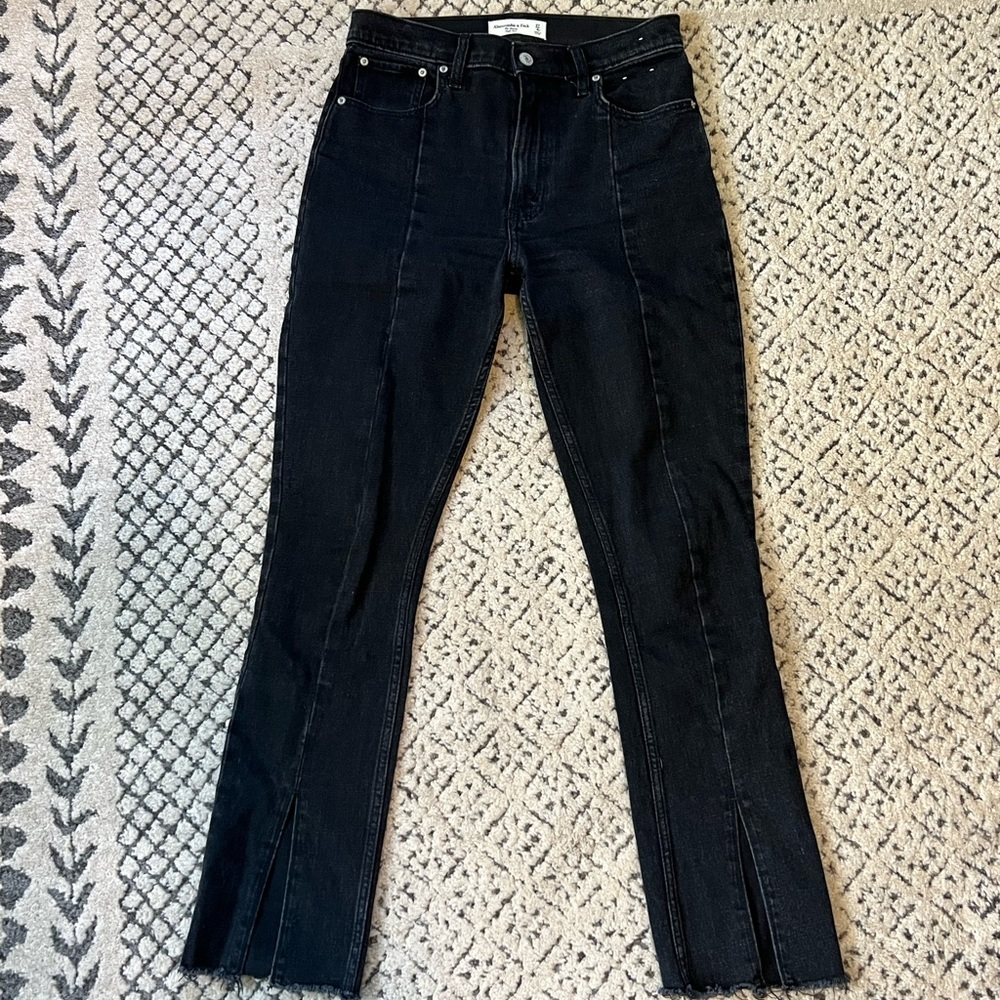 High Rise Flare Jean with Slit - Abercrombie